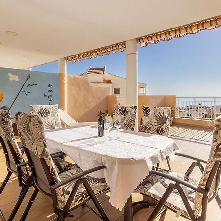 Cozy In With House Sea View